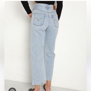 Levi’s Ribcage straight ankle light wash high rise jeans size 26 altered waist